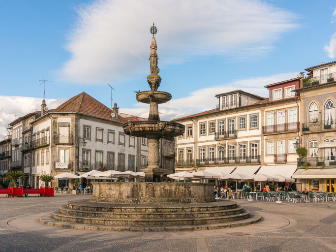 Charming Apartment in ArcozeloPortugal near Forest, Ponte de Lima