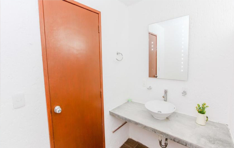 Bathroom 5, Mezcal Boutique Hotel, Isla Mujeres
