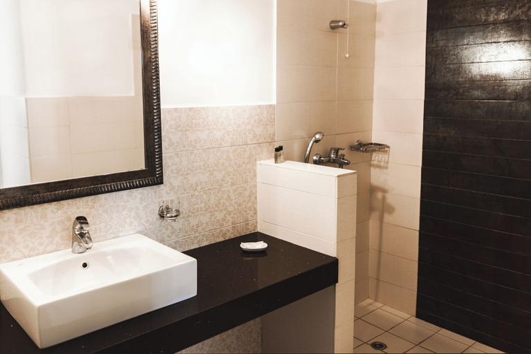 Bathroom 4, Hotel Pelican, South Aegean
