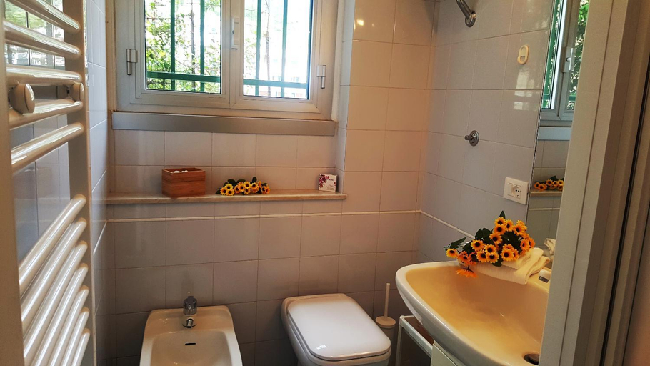 Bedroom 3, Casa Barbara by Holiday World, Genova