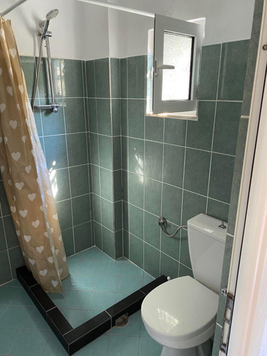 Bathroom, Villa Praljan, Sarandës