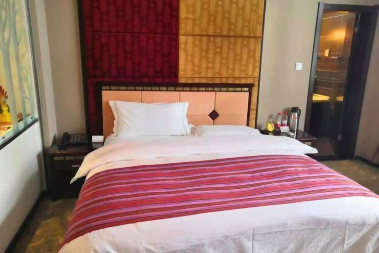 Bedroom 3, Xiangbala Hotel, Liangshan Yi