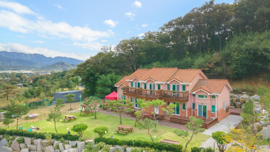 Exterior & Views 1, Pocheon Swimpyo Pension, Pocheon