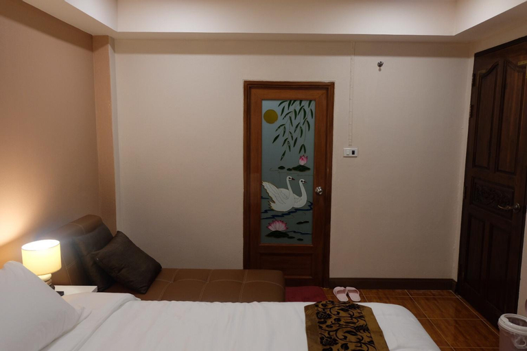 Bedroom 14