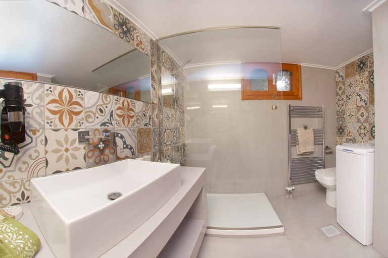 5, M house luxury suites, Ionian Islands