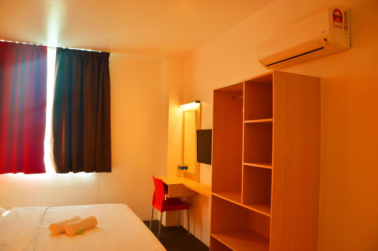 Bedroom 4, Hotel Jeti Tg Gemok, Rompin