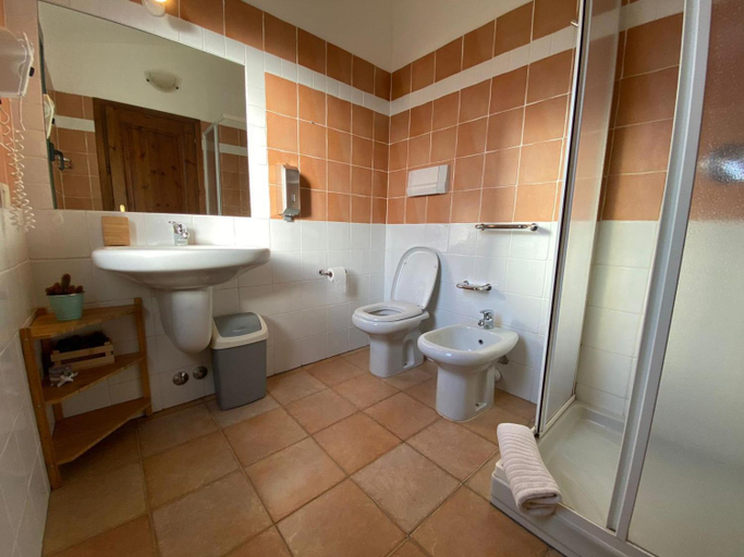 Bathroom 3, Agriturismo Lu Branu, Olbia-Tempio
