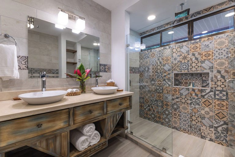 Bathroom 3, ECOTICA Boutique Hotel & Spa., Aguirre