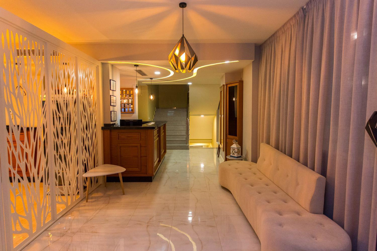 Public Area, Hotel Sole Mare, Sarandës