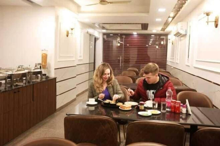 Food & Drinks 5, Hotel Devrana, Delhi