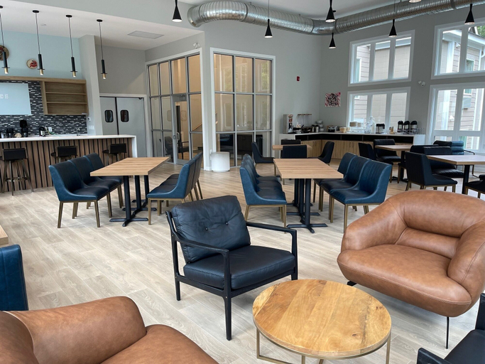 Food & Drinks 4, Baymont by Wyndham Gold River, Comox-Strathcona