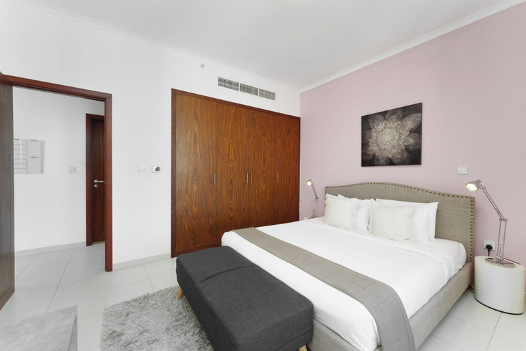 Room 5, Maison Privee - Exclusive Apt w/ Direct Burj Khalifa Views, Dubai