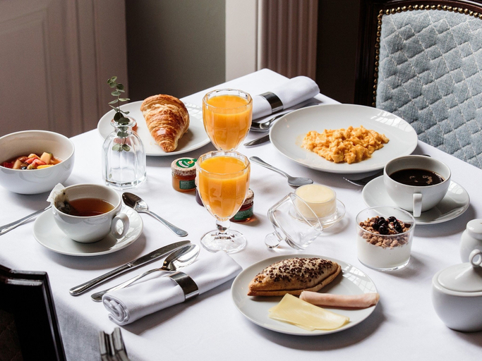 Food & Drinks 5, Dear Lisbon -Valmor Palace, Lisbon