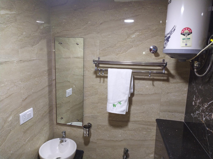 Bathroom 7