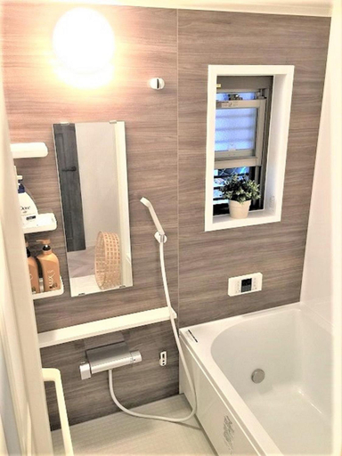 Bathroom 2, STAYBB OSAKA Dekijima Guest House|20mins to Namba, Osaka