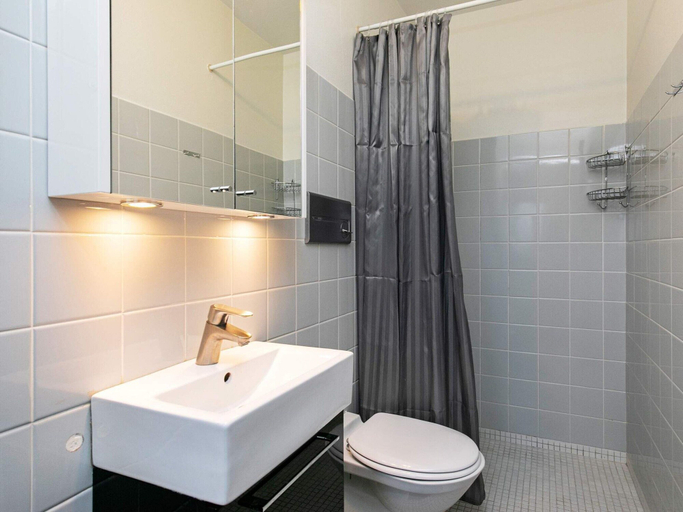 Bathroom 4, 5 Person Holiday Home on a Holiday Park in Lemvig, Lemvig