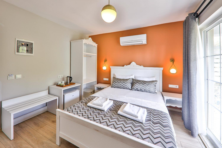 Bedroom 2, Lora Kas Hotel, Kaş