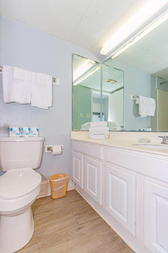 Bathroom, Sea Mist 51105, Horry