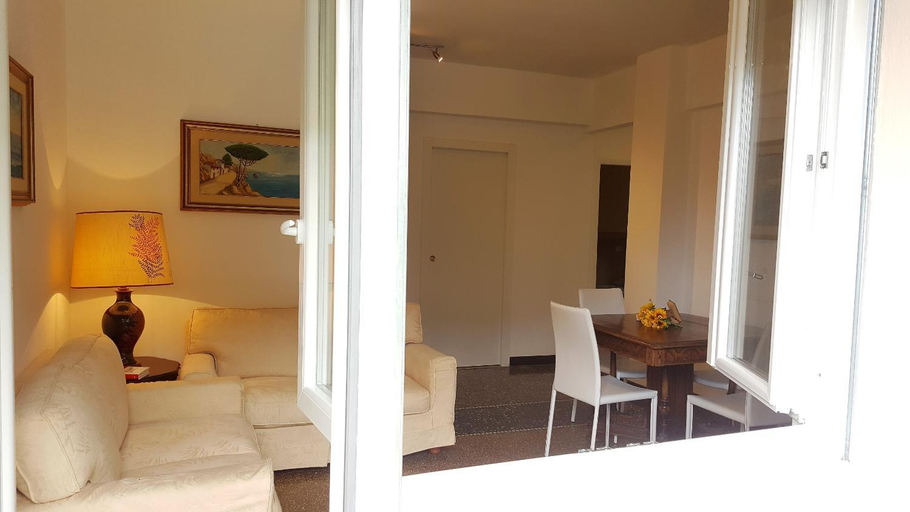Bedroom 2, Casa Barbara by Holiday World, Genova