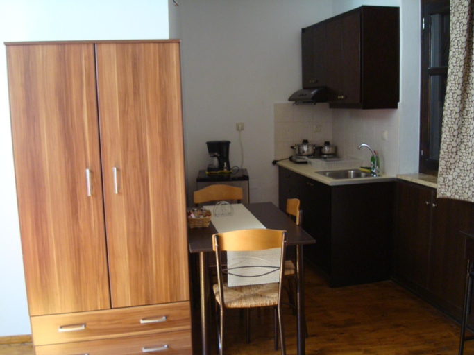 Kitchen 4, Old Town Apartments, Crete