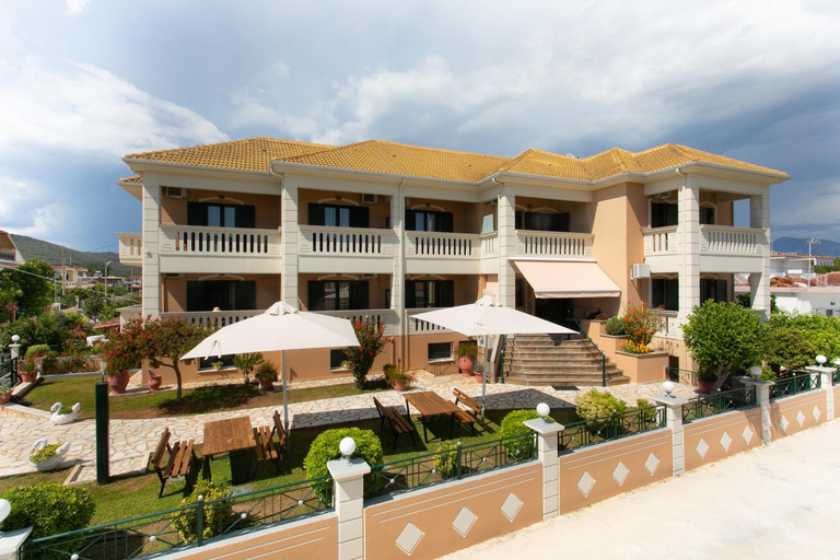 Others 5, Lady Elena Hotel, Epirus