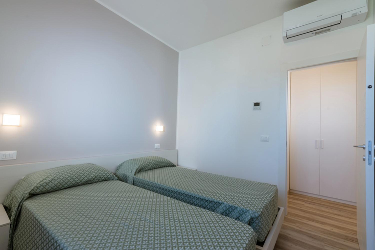 Others 2, Residence Elle, Ascoli Piceno