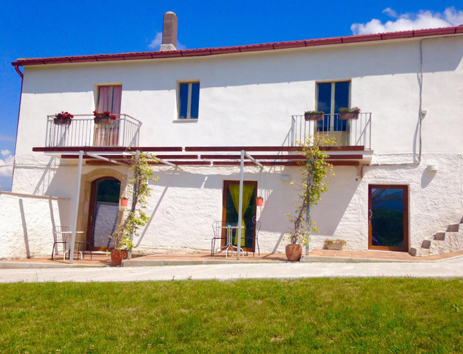 Exterior & Views 1, Bed & Wine Rocco Zambri, Foggia
