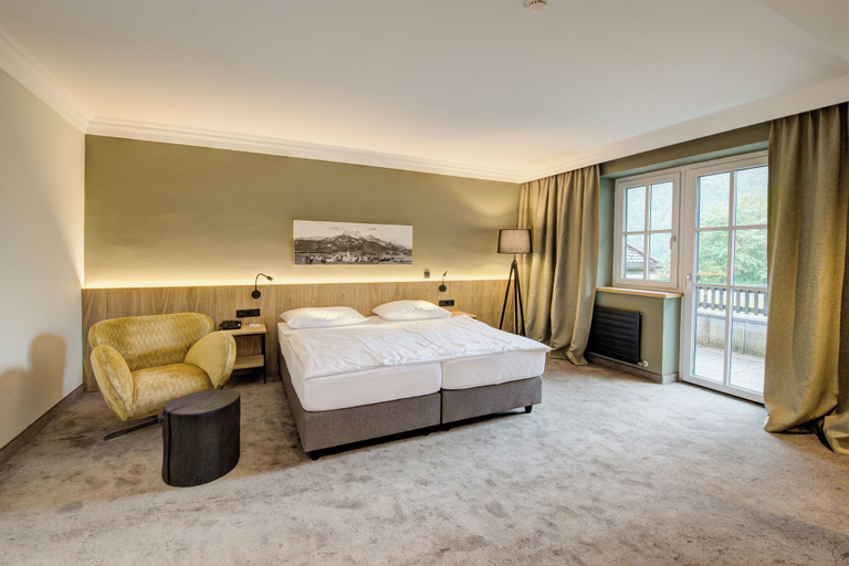 Bedroom 3, Hotel Gut Brandlhof, Zell am See