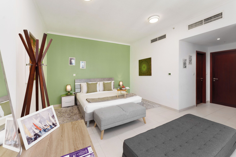 Room 3, Maison Privee - Exclusive Apt w/ Direct Burj Khalifa Views, Dubai