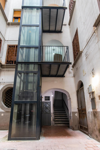 Others 2, Casa di Annarella, Napoli