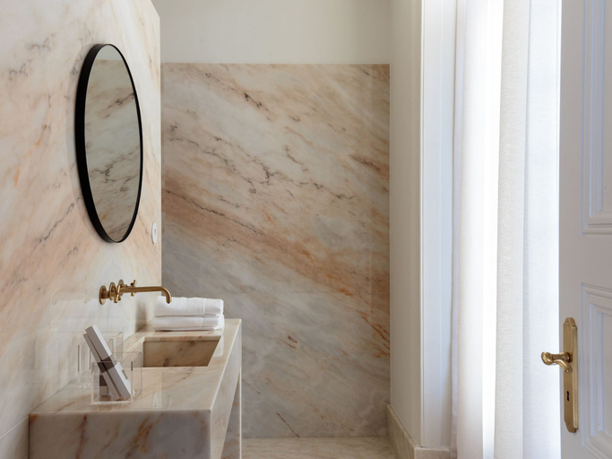 Bathroom 4, Dear Lisbon -Valmor Palace, Lisbon