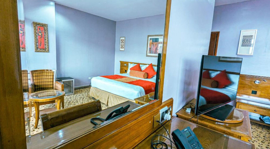 Bedroom 2, Samurai Suites, Dagoretti North