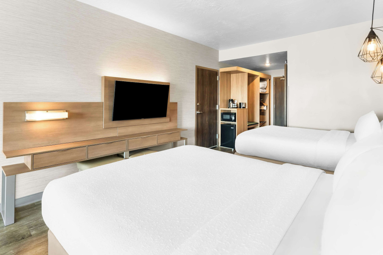 Bedroom 3, Best Western Plus Settlers Point, Washington