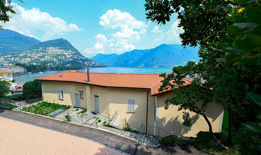 Exterior & Views