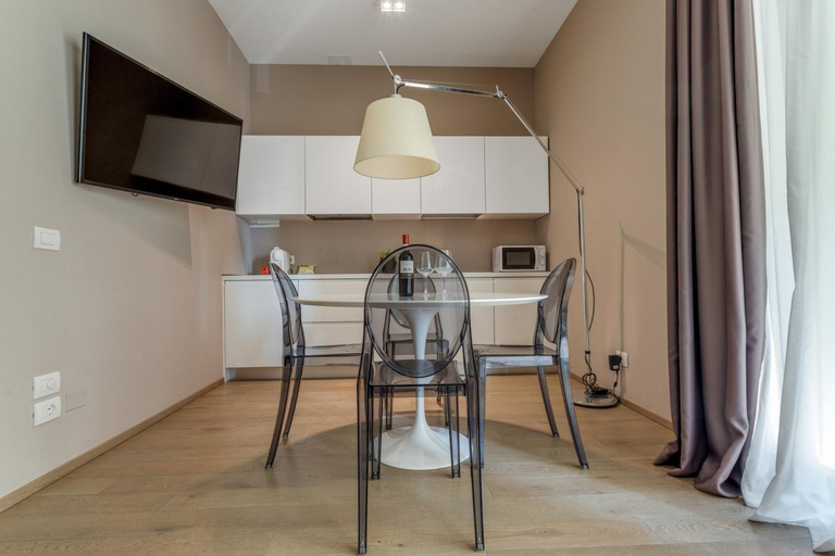 Dining Room 8