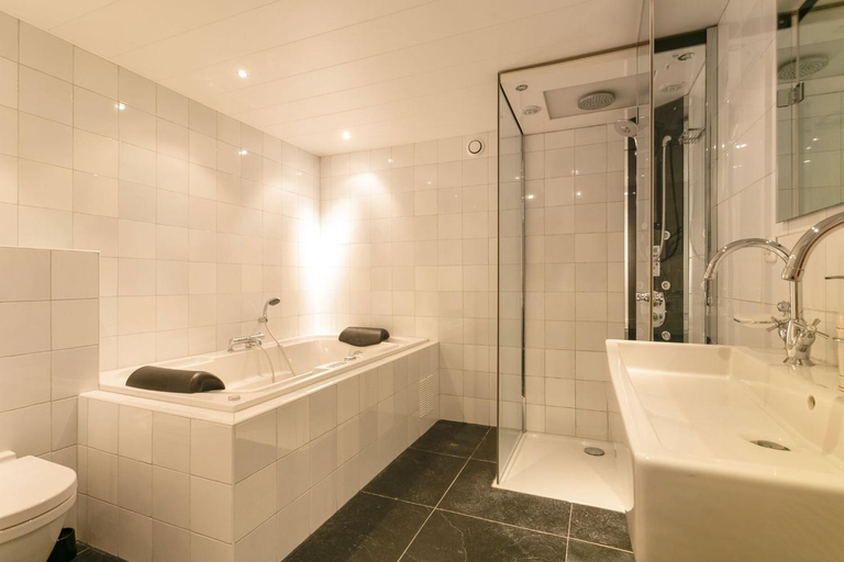 Bathroom, Appartement Greidesicht Kollumerpomp, Kollumerland c.a.