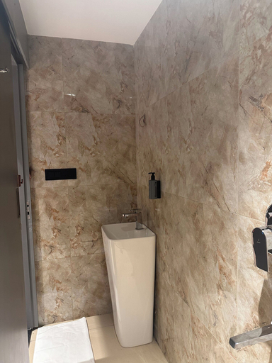 Bathroom 3, The Citi Residenci Hotel,Banskopa, Barddhaman