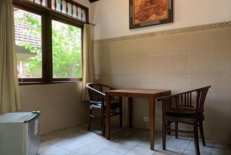 Dining Room 18