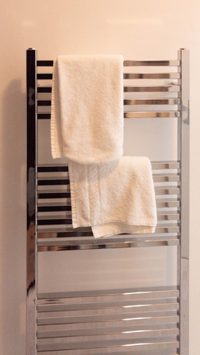 Bathroom, Renton Apartment , West Dunbartonshire