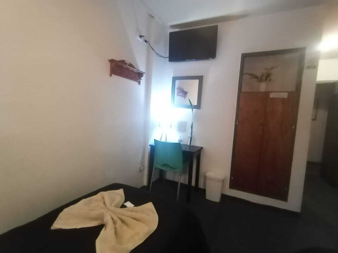 Bedroom 4, Mediterranea Hostel Cordoba, Capital