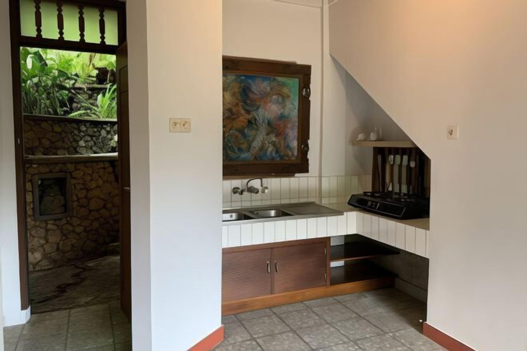 Dining Room 21