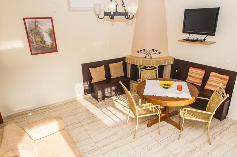 Others 2, Cozy flats in an olive grove by the sandy beach, Peloponnese