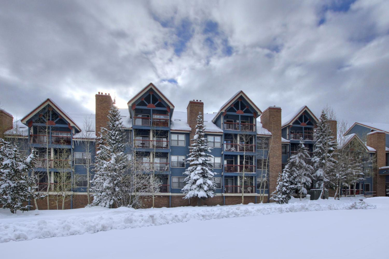 Exterior & Views 1, River Mountain Lodge, Summit