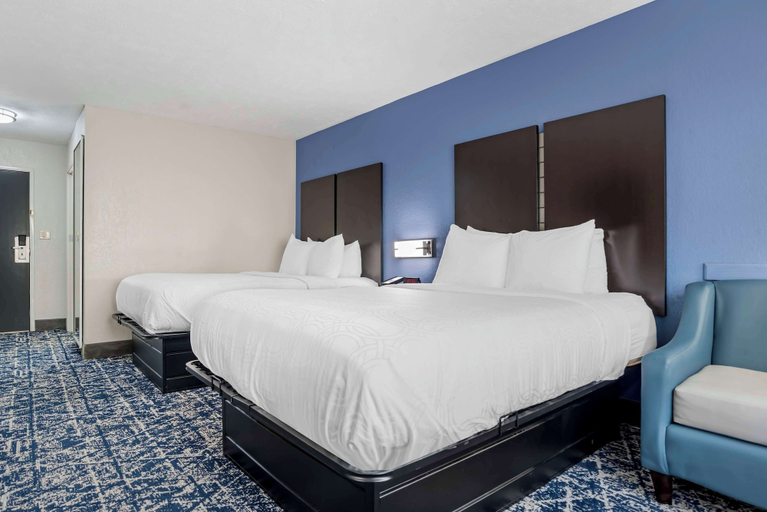 Bedroom 3, Best Western Canton Inn, Madison