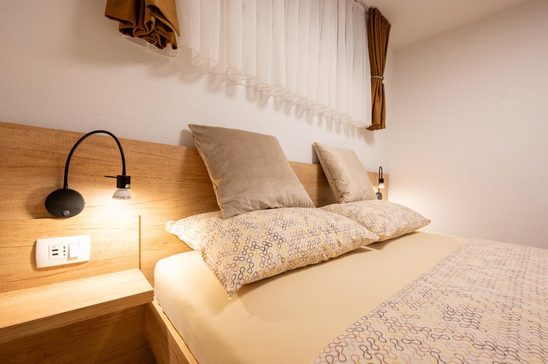 Others 4, Apartments GAGULA, Trogir