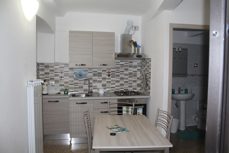 Dining Room 5, Tramonto, Genova