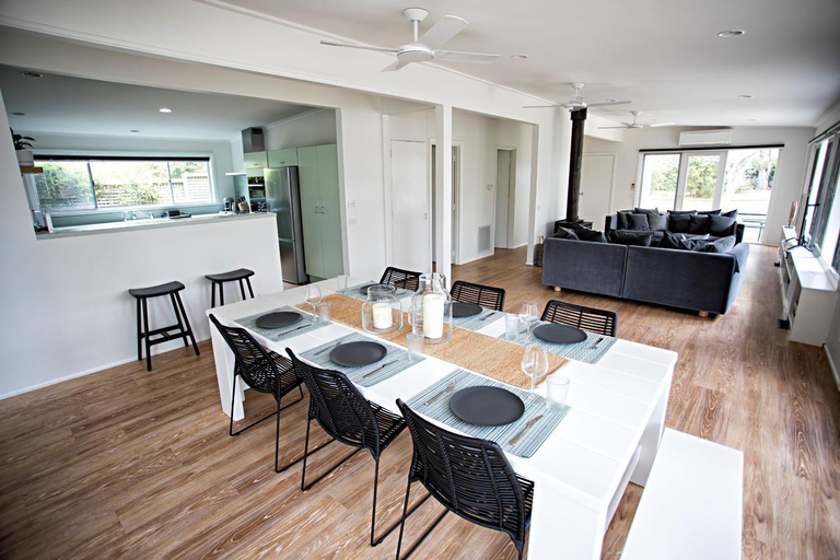 Others 5, Lonsdale on Glaneuse, Queenscliffe