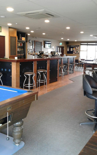 Food & Drinks 2, Catlins Hotel, Clutha