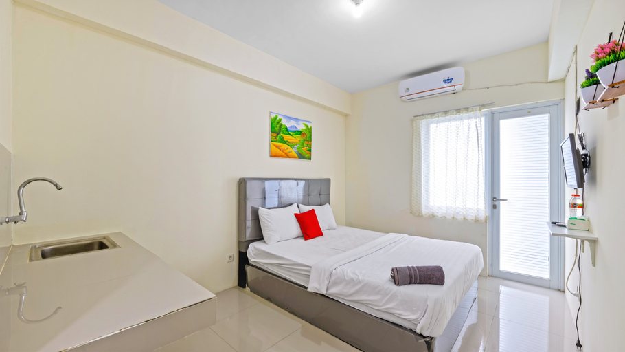 Bedroom 8