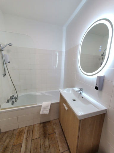 Bathroom, Hotel De La Briere, Loire-Atlantique